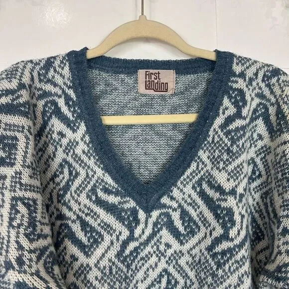 First Landing Sweater Mens Large Blue Abstract Wool V Neck Pullover Knit Vintage - Picture 6 of 12
